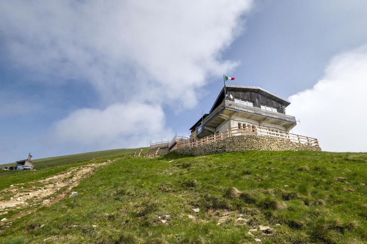 Готель Rifugio Chierego - 1911M Бренцоне-суль-Гарда Екстер'єр фото
