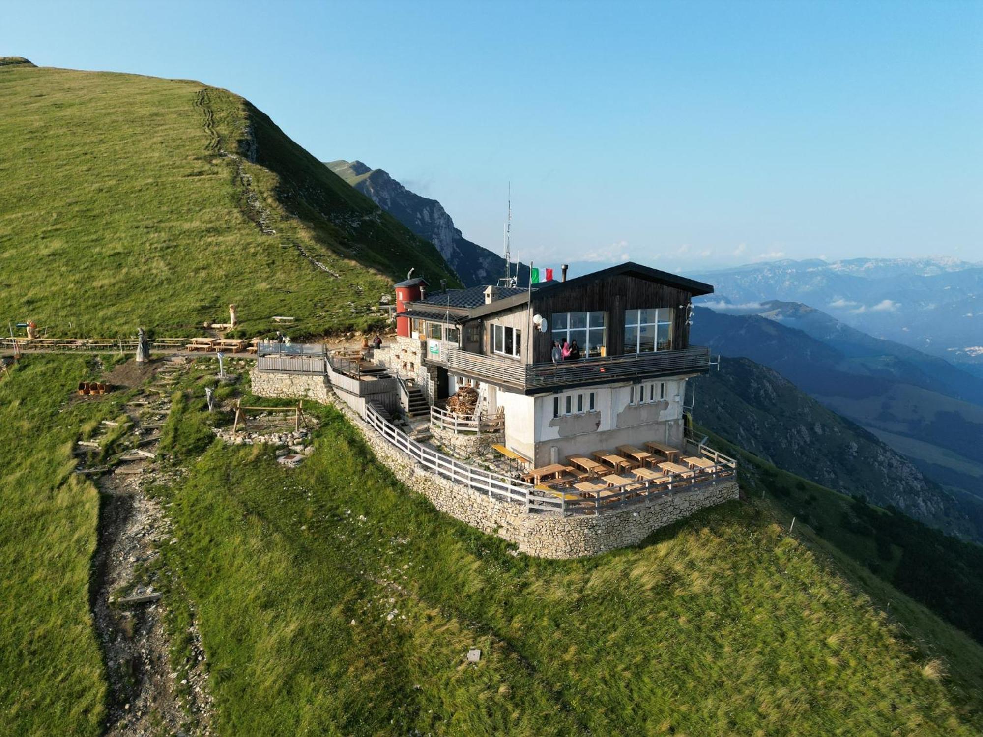 Готель Rifugio Chierego - 1911M Бренцоне-суль-Гарда Екстер'єр фото
